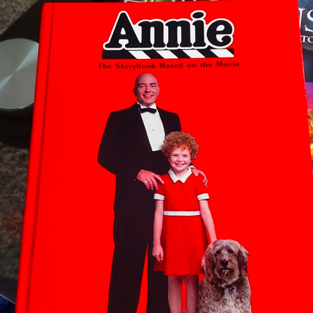 collectible Annie 1982 book